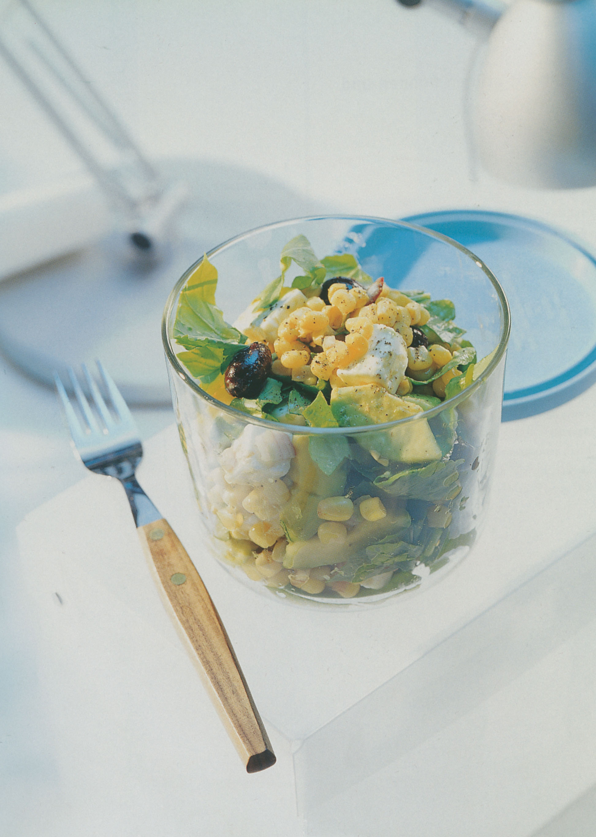 Salade de maïs et d'avocat à la roquette